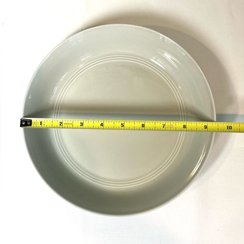Crate & Barrel by Aaron Probyn Hue Light Gray Low Bowl 9.25” NWT - Picture 3 of 4